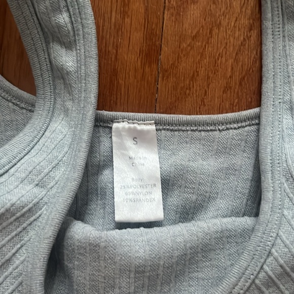 Athletic Sports Bra - Picture 3 of 3